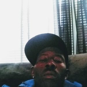 Meet your Posher, Deondre